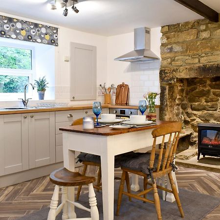 Beckside Cottage Silsden Exterior photo